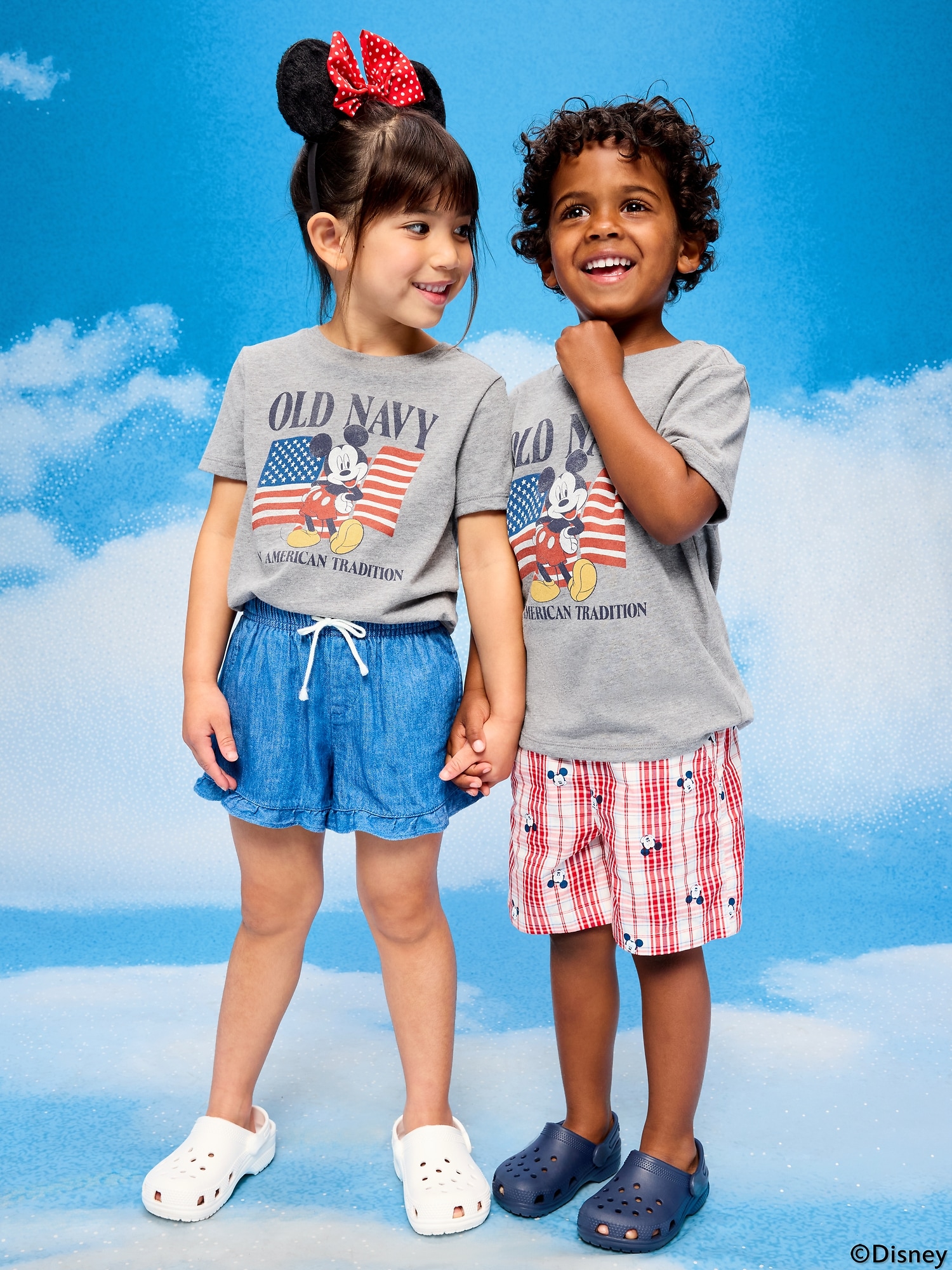 Old Navy x Disney Mickey Mouse Unisex Logo-Graphic T-Shirt for Toddler