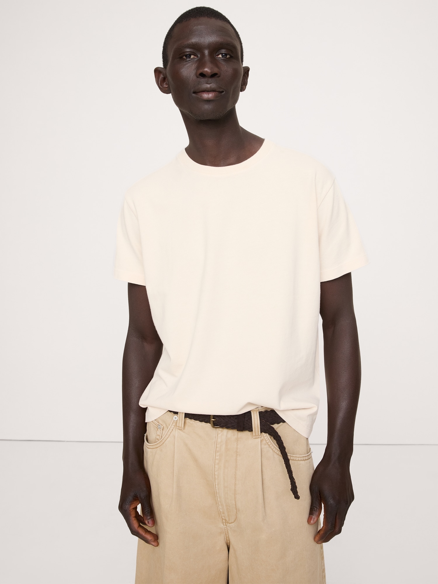 T-SHIRT RAS DU COU EN COTON SUÉDÉ