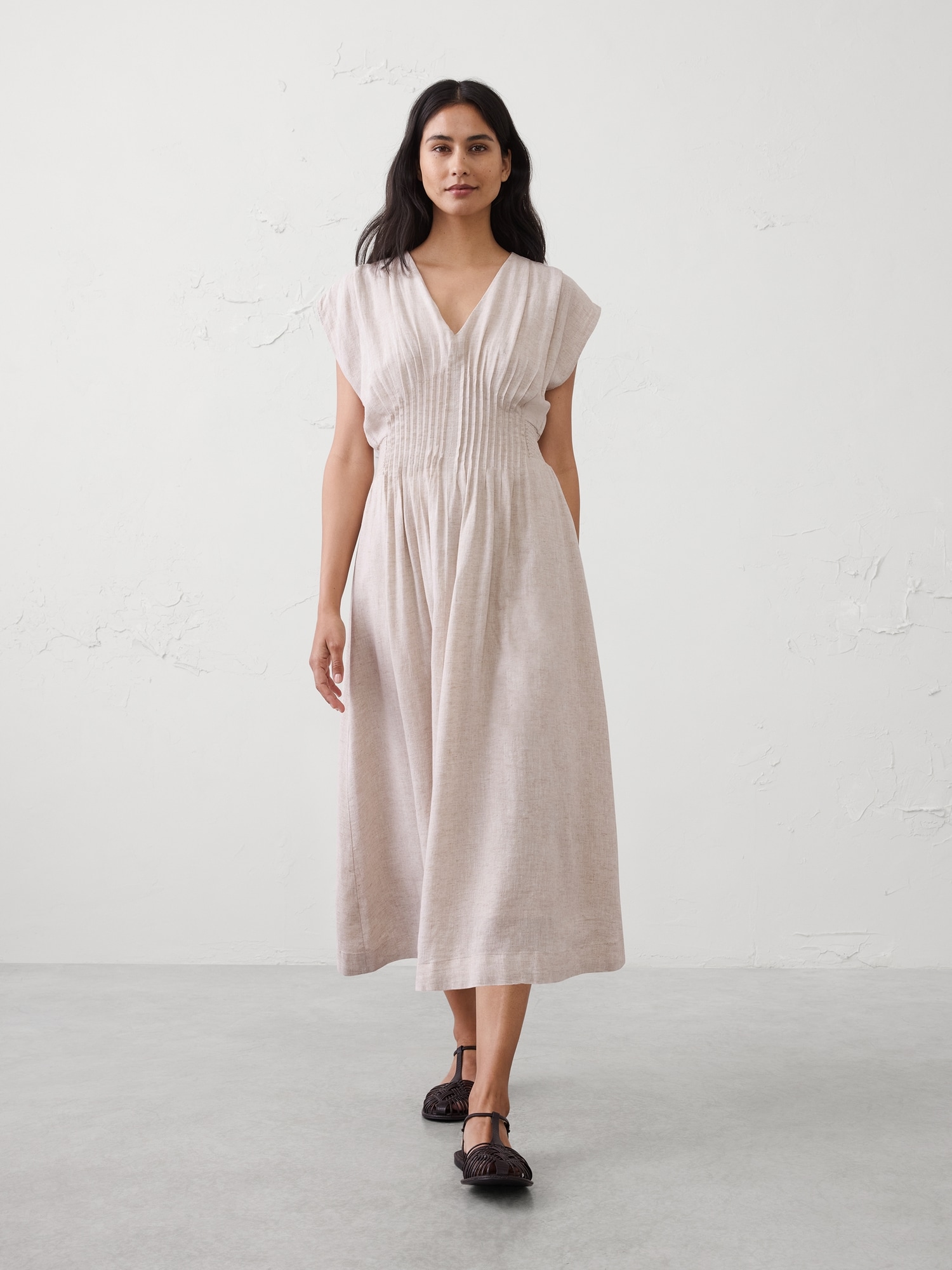 Linen-Blend Pleated-Waist Midi Dress