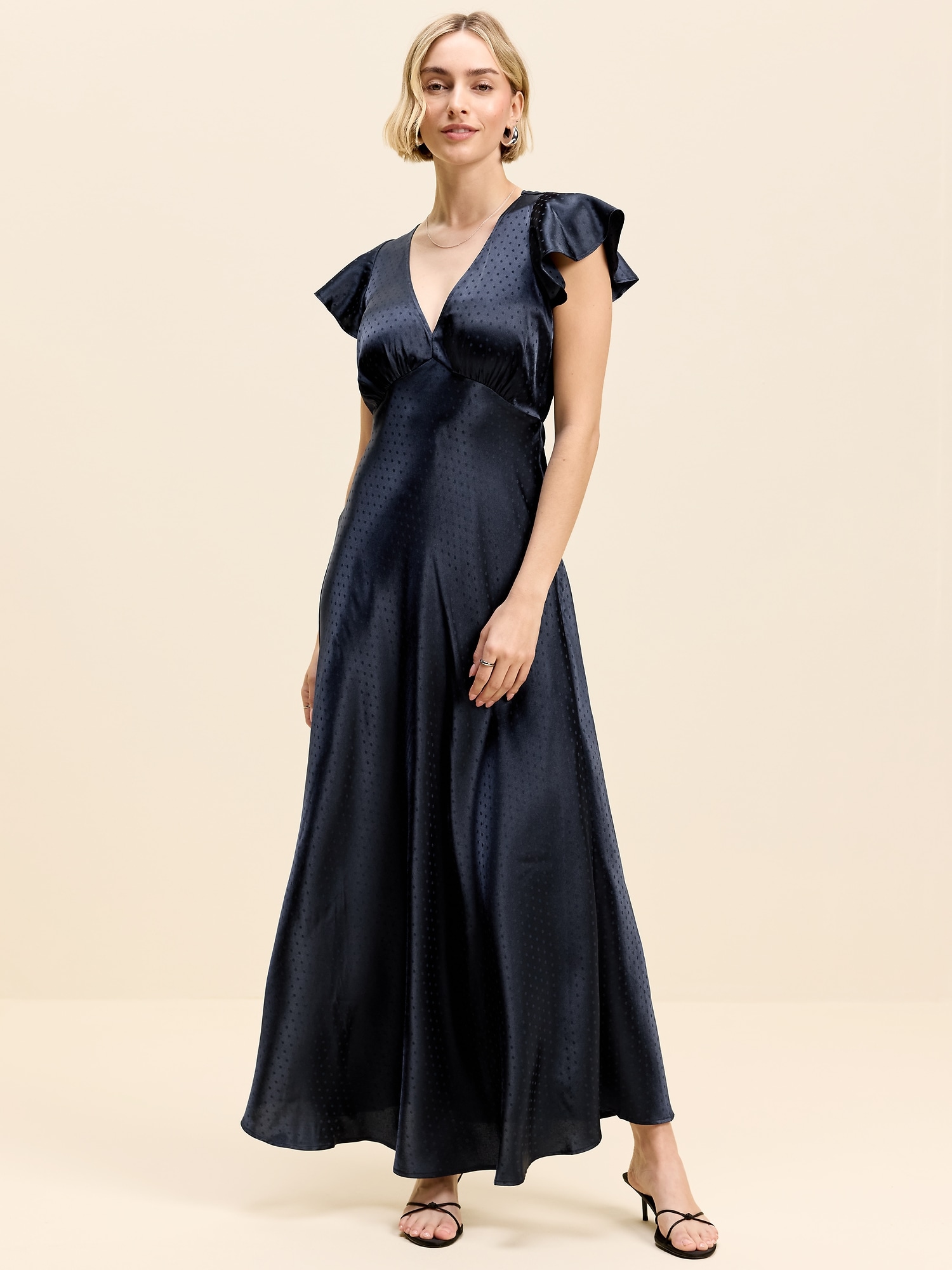 ROBE LONGUE À MANCHES FLOTTANTES EN SATIN MOMENTS SIGNÉS OLD NAVY