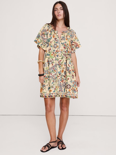 ROBE COURTE BOUTONNÉE