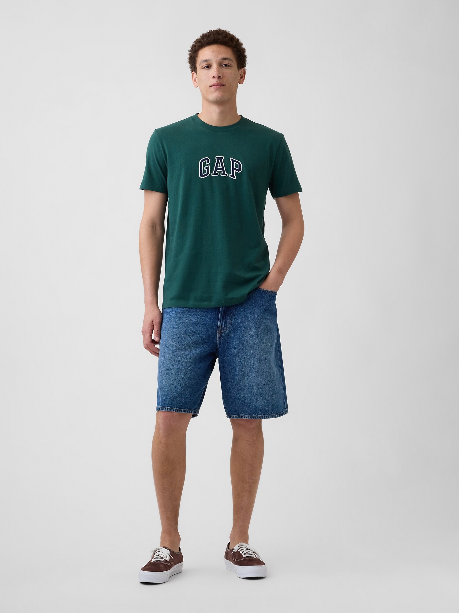 Gap公式オンラインストア | GAPアーチロゴTシャツ