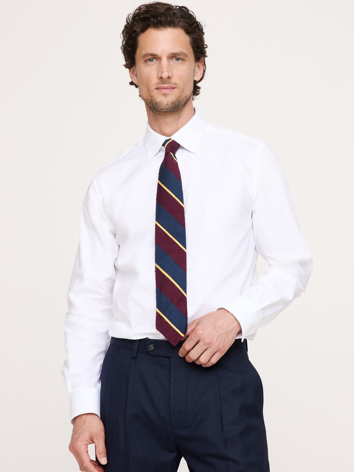 CHEMISE STANDARD HABILLÉE INFROISSABLE