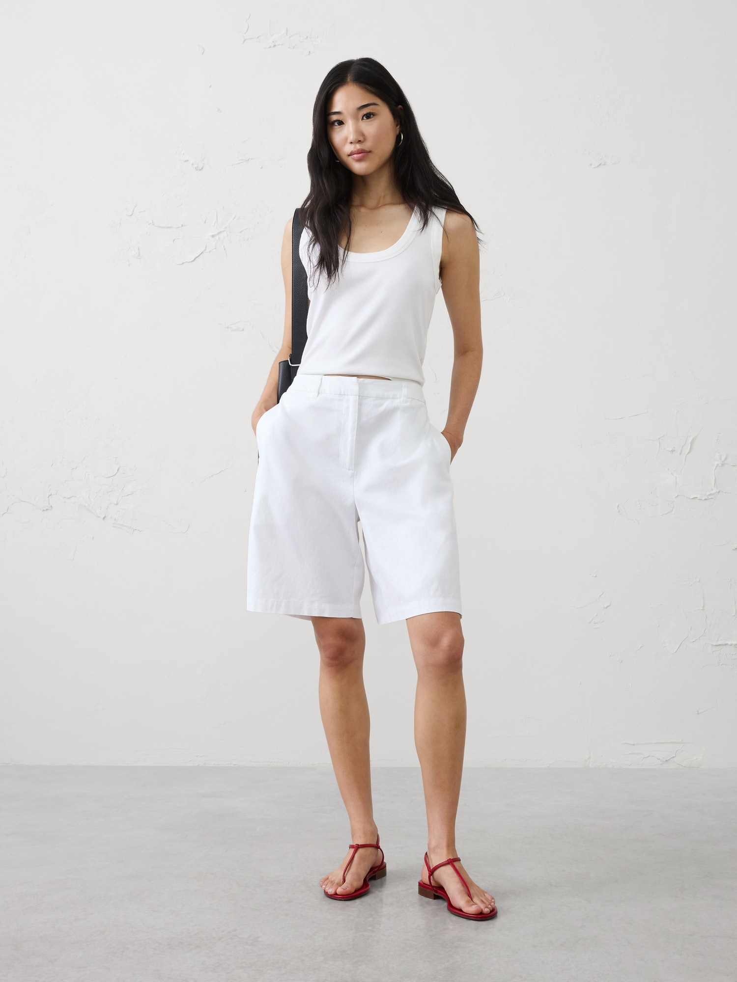 High-Rise Linen-Blend Bermuda Short