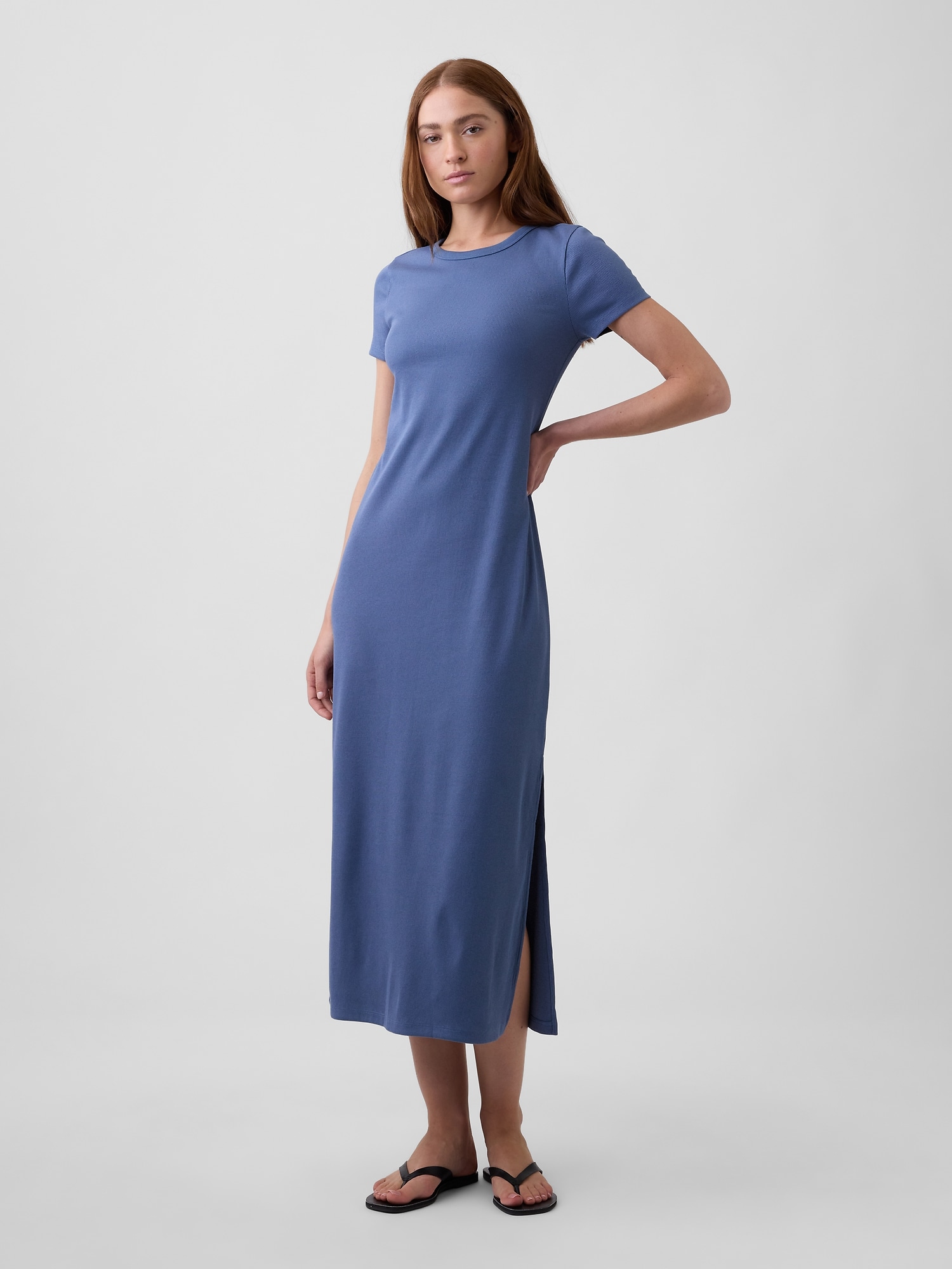 Modern Ribbed Maxi Dress