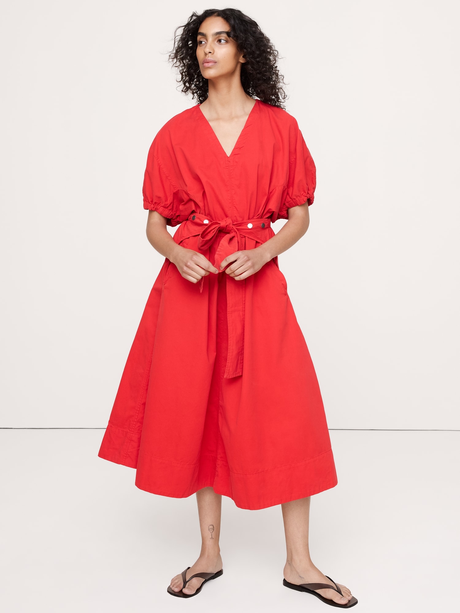 ROBE MI-LONGUE À MANCHES BOUFFANTES EN SERGÉ DE COTON