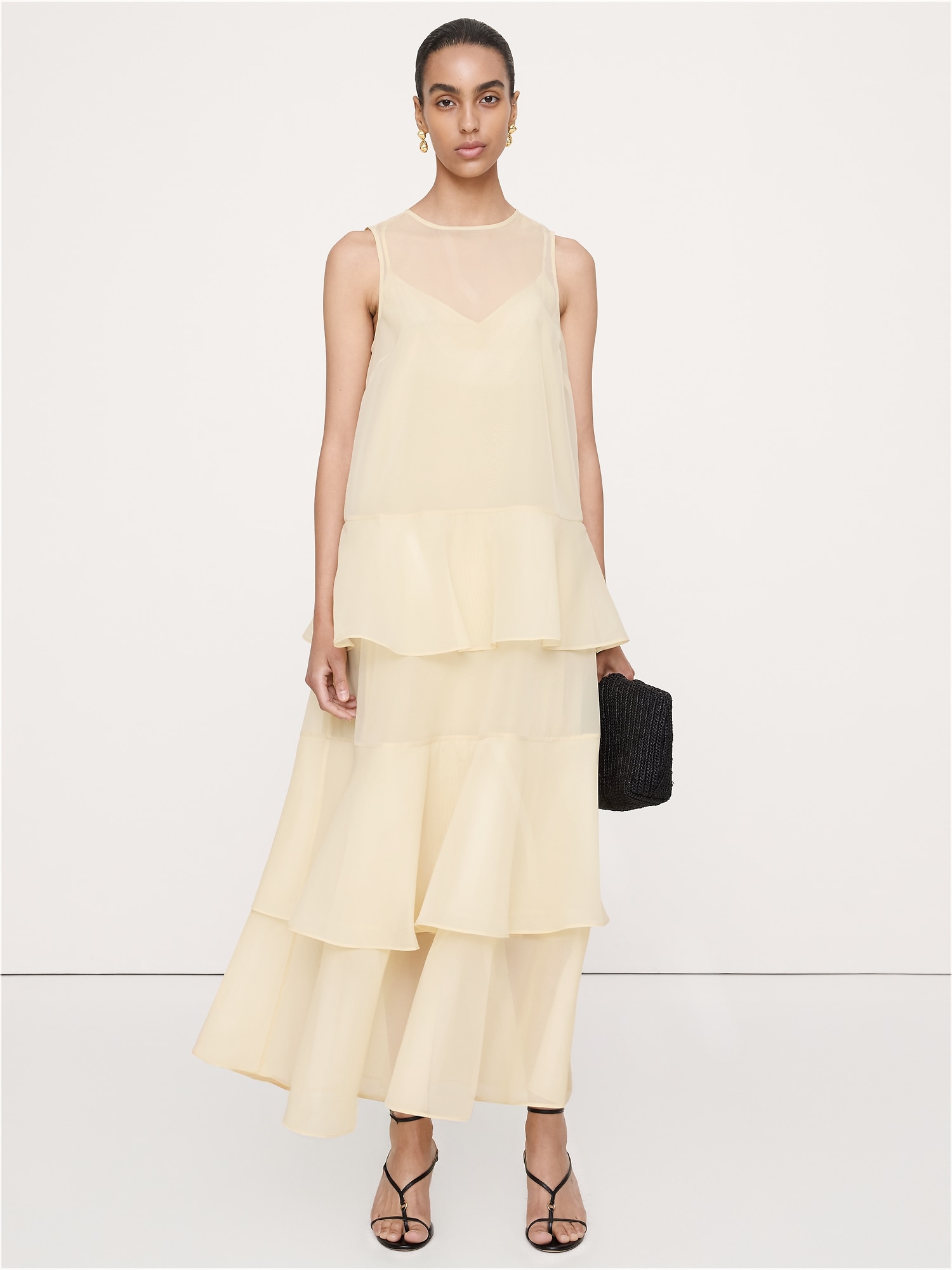ROBE LONGUE ÉTAGÉE EN ORGANZA