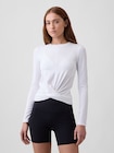 GapFit ブラッシュド ジャージー クロスオーバートップス-0