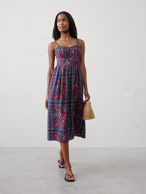 ROBE MI-LONGUE À TAILLE EMPIRE