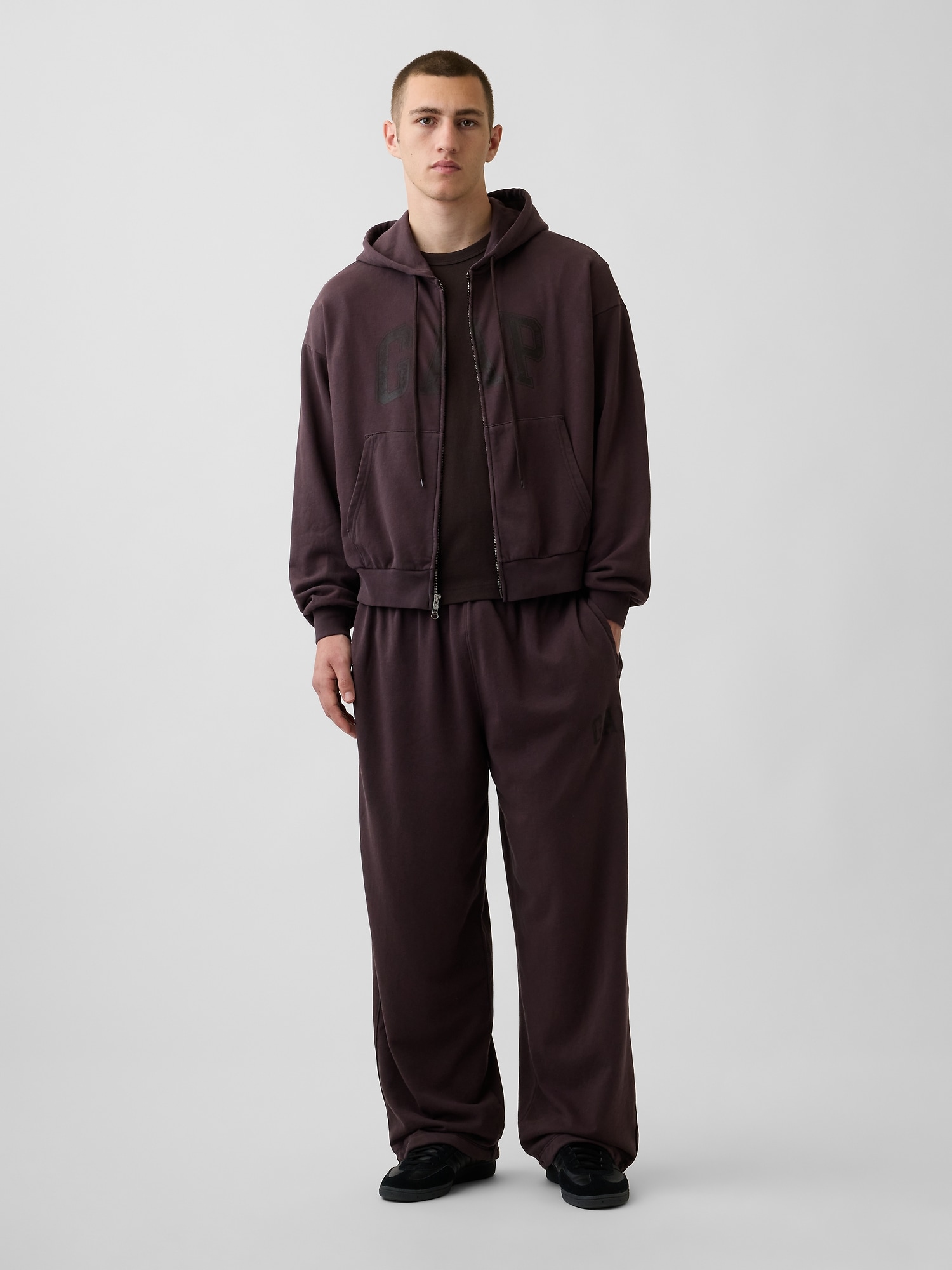 Gap公式オンラインストア | VintageSoft Oversized Gap Logo Zip Hoodie