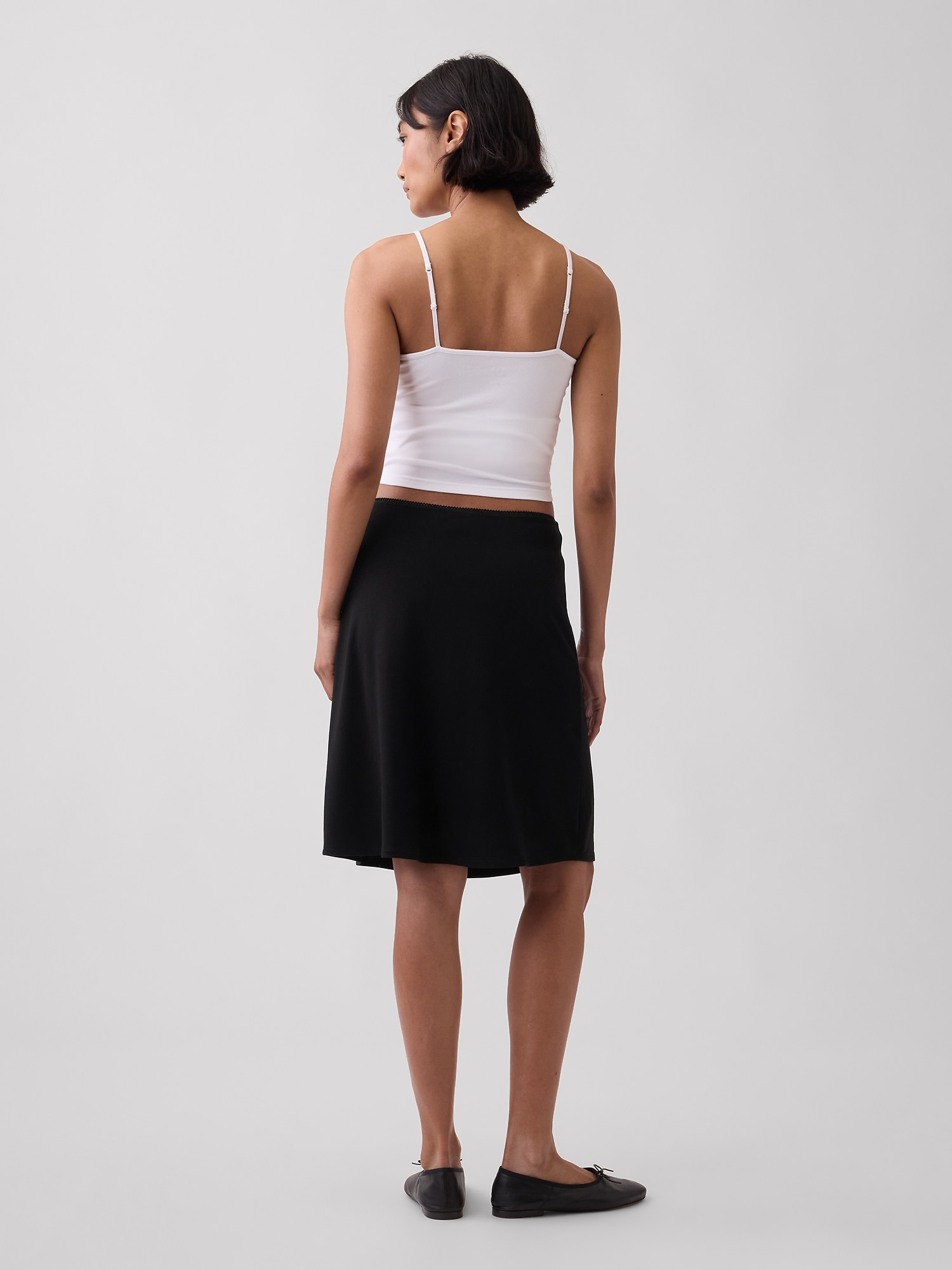Easy Knee-Length Skirt
