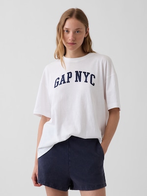 GAP NYCロゴ オーバーサイズTシャツ