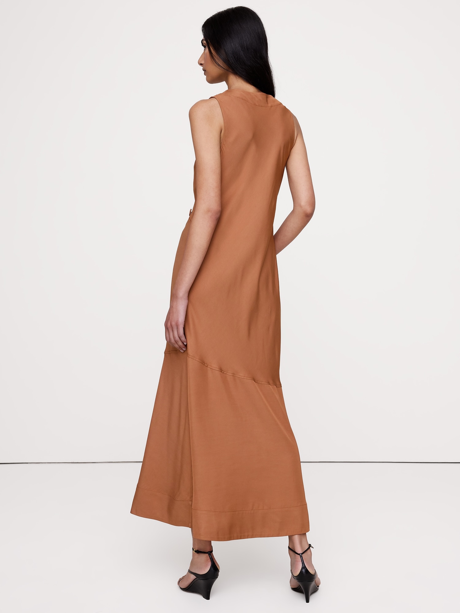 Drapey Twill Buttoned Midi Dress