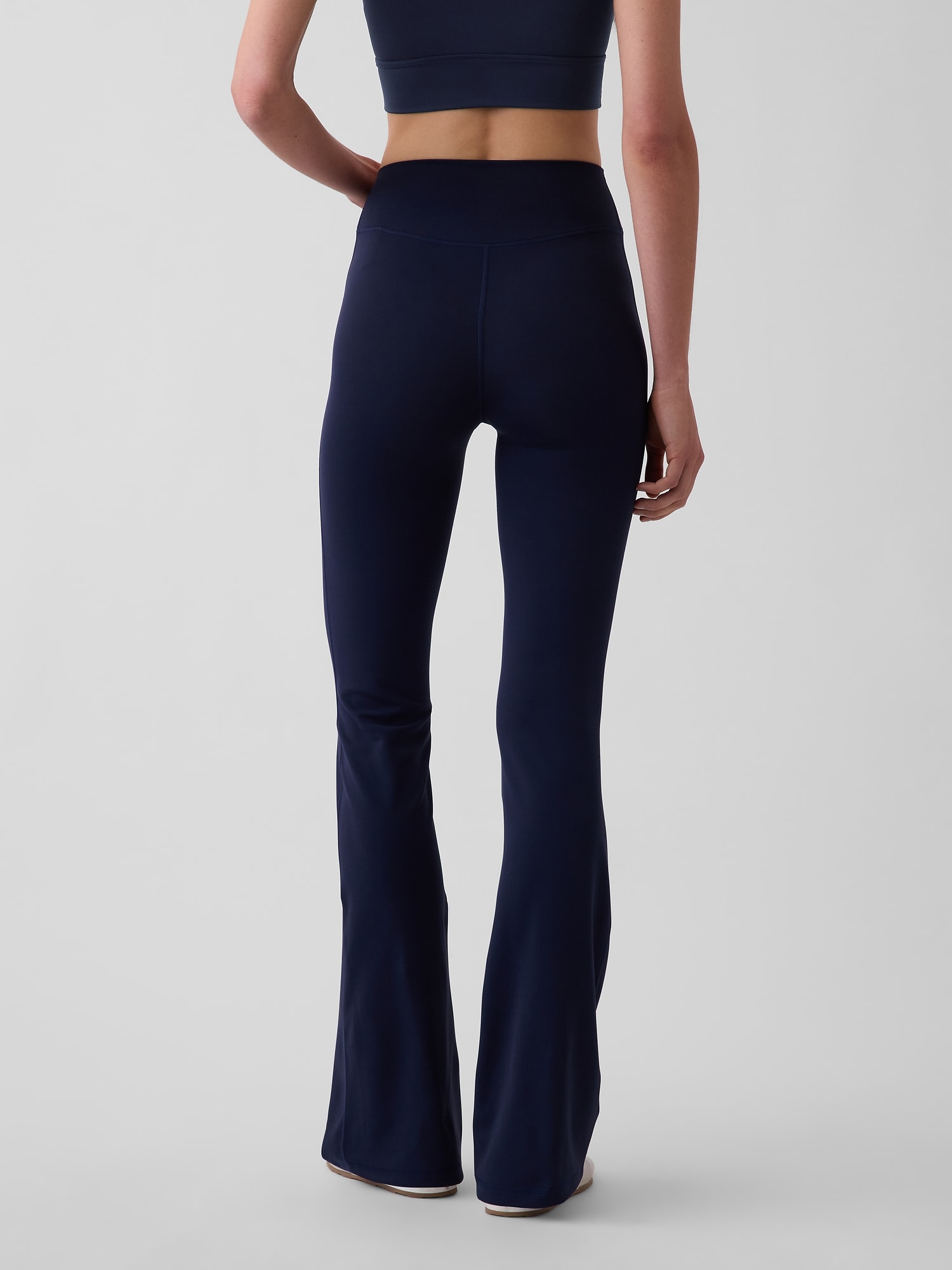 GapFit Smooth High Rise Baby Boot Leggings