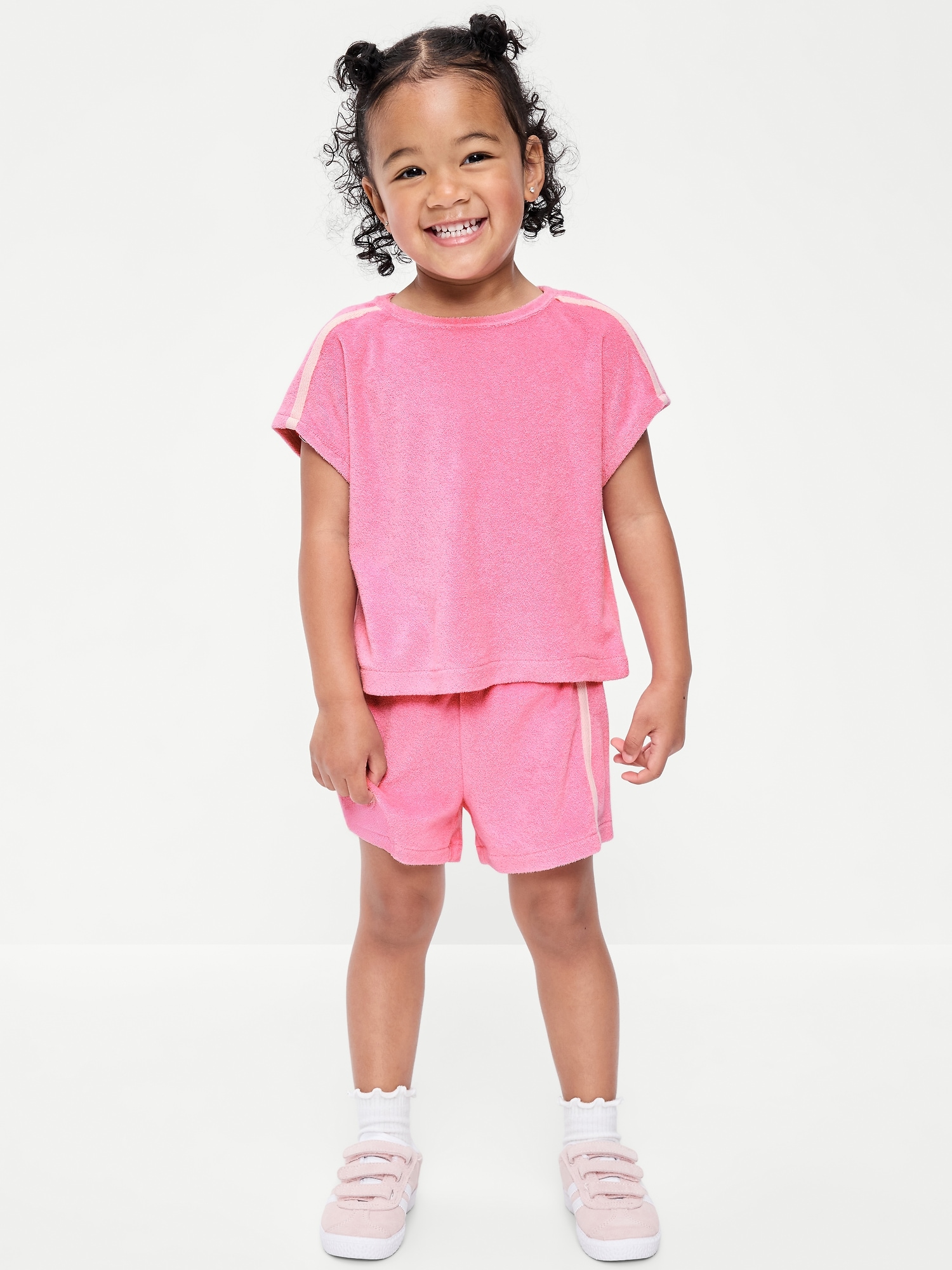 ENSEMBLE AVEC SHORT ET HAUT À MANCHES COURTES EN JERSEY BOUCLETTE POUR TOUTE-PETITE