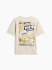 WB&trade; リラックスフィット グラフィックTシャツ (キッズ)-1