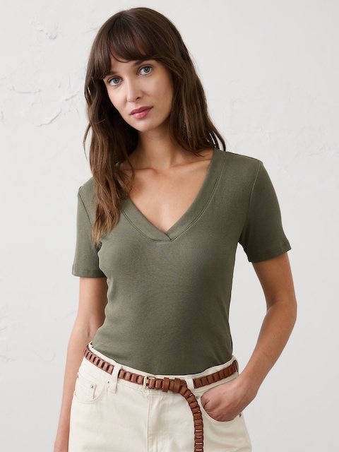 Ribbed V-Neck T-Shirt