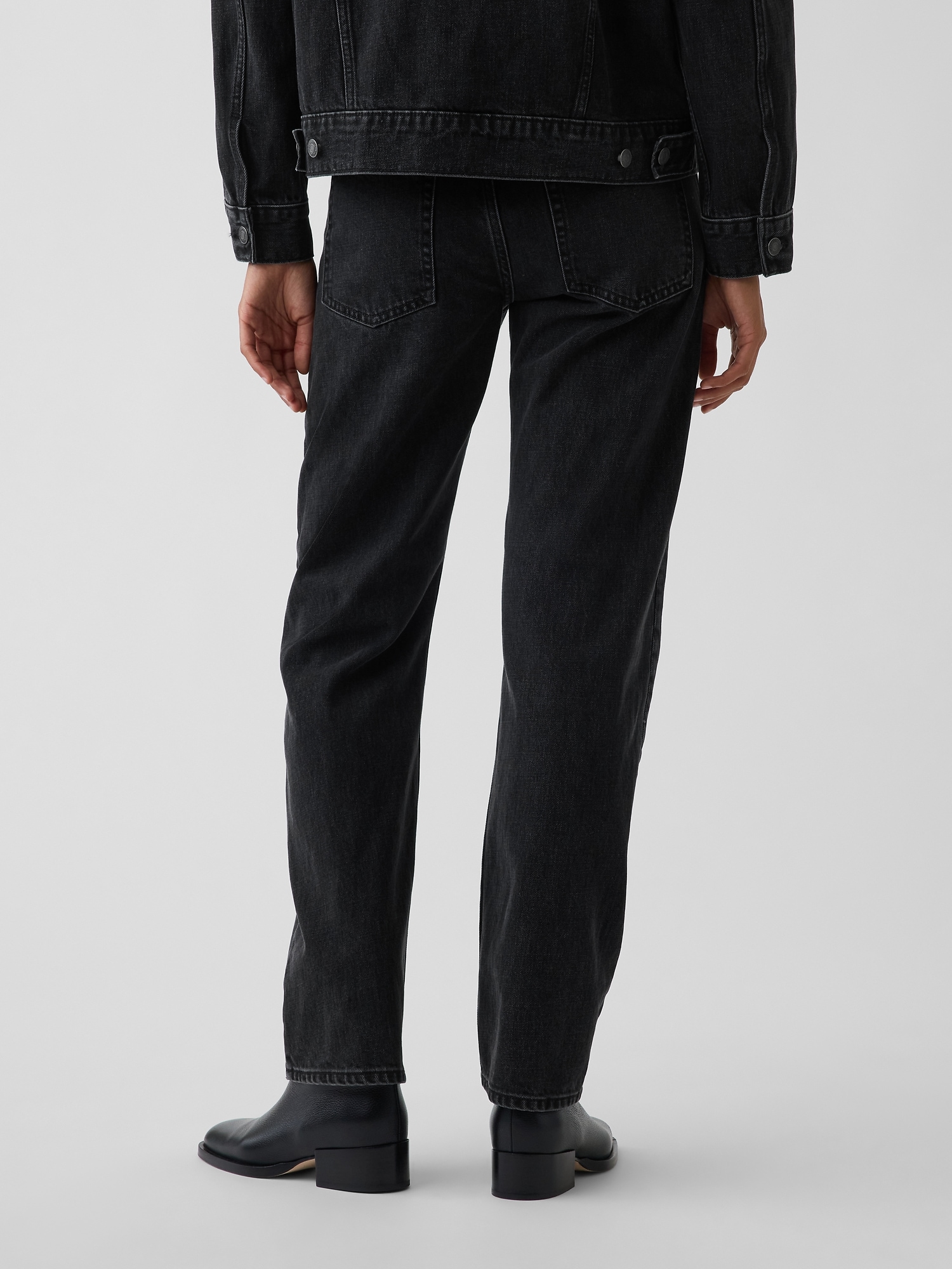 Mid Rise Straight Taper Jeans