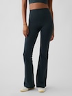 GapFit スムース ハイライズ ベビー用ブーツカットレギンス-1