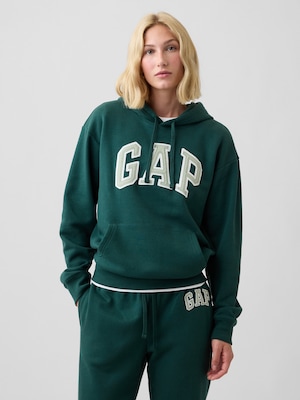 リラックスフィット GAPロゴパーカー