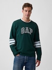 バーシティスタイル GAPロゴTシャツ-0