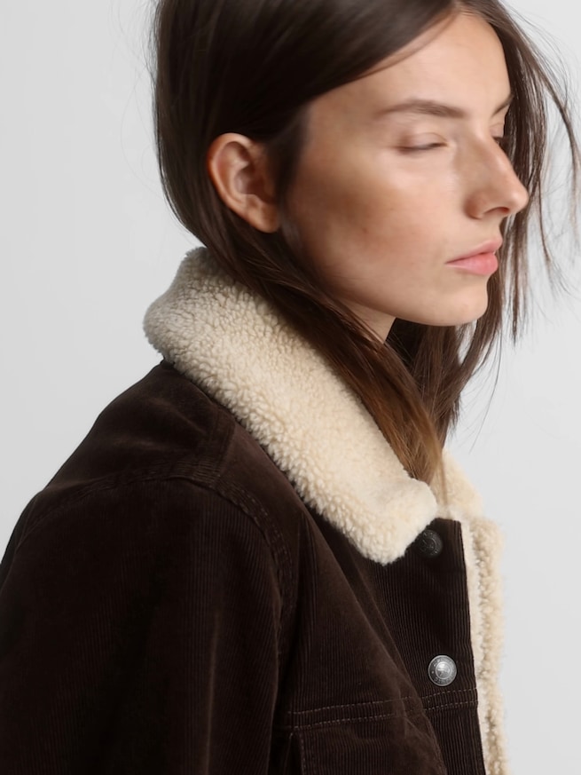 Gap &times; A.P.C. ハイライズ コーデュロイ ストライドパンツ-9