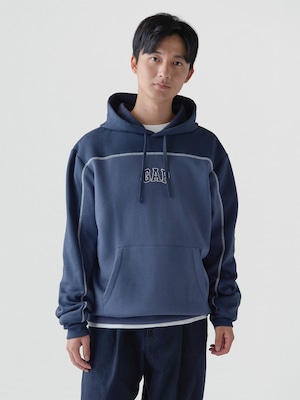 リラックスフィット カラーブロック GAPロゴパーカー