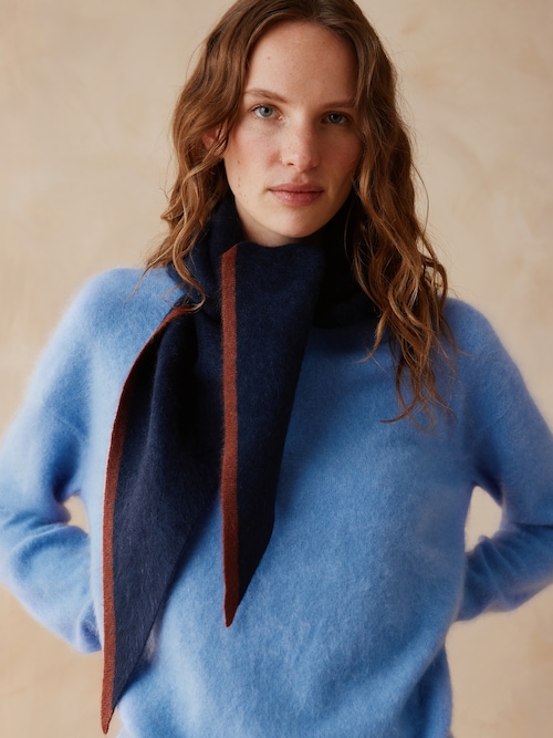 Banana Republic x Zankov | Beau ブラッシュド カシミヤ トライアングル スカーフ