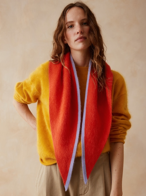 Banana Republic x Zankov | Beau ブラッシュド カシミヤ トライアングル スカーフ