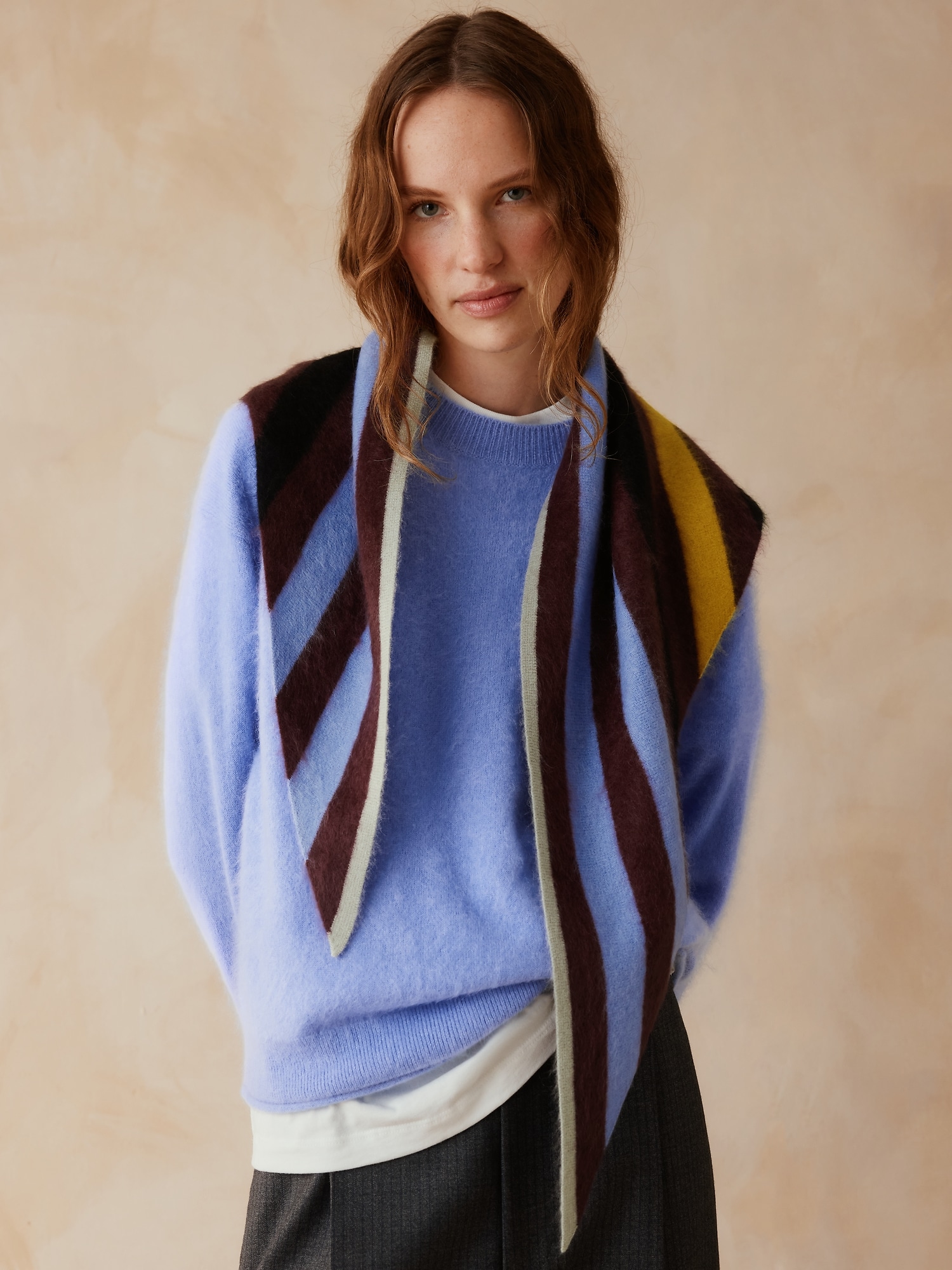 Banana Republic x Zankov | Beau ブラッシュド カシミヤ トライアングル スカーフ-0