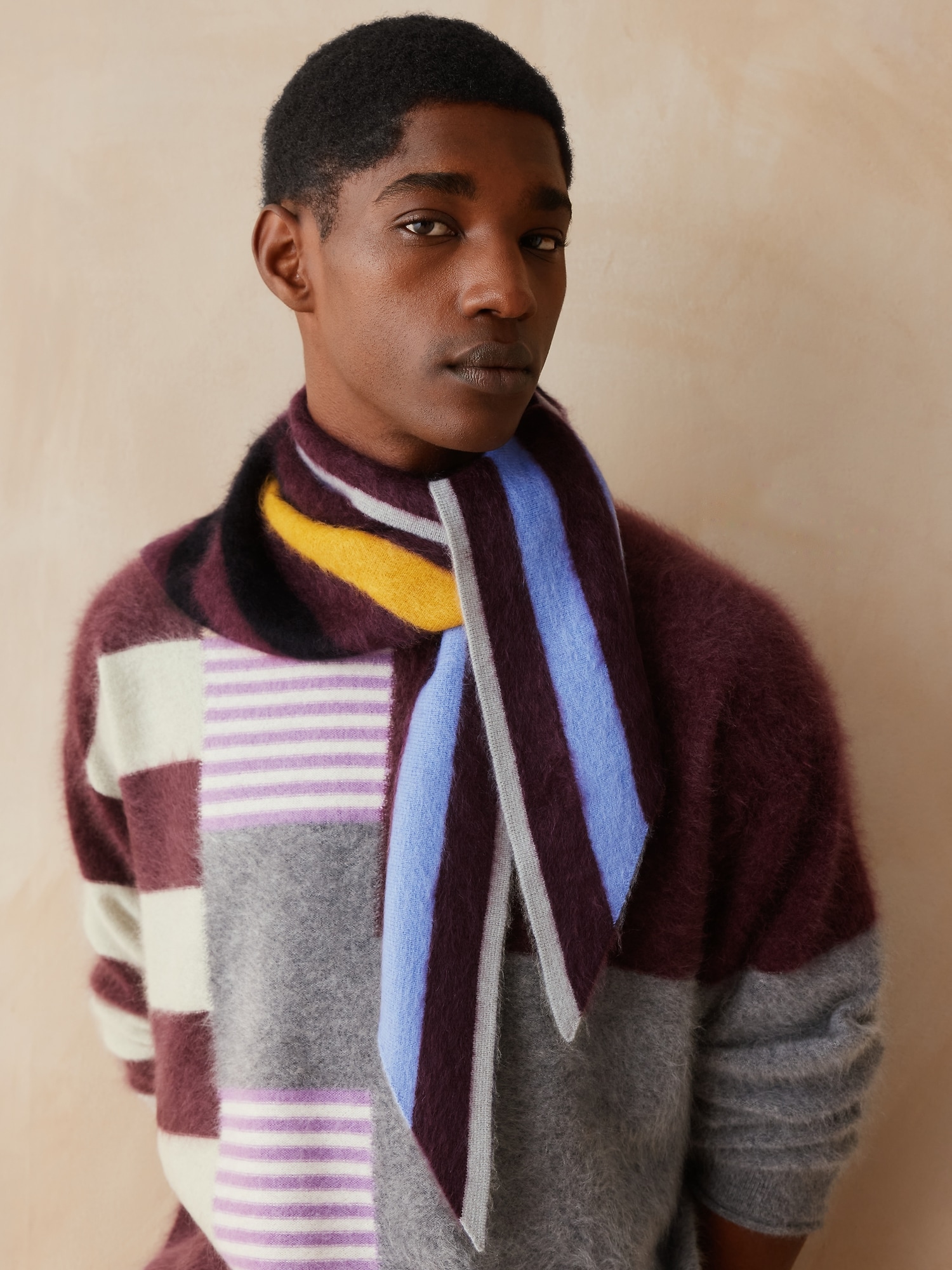 Banana Republic x Zankov | Beau ブラッシュド カシミヤ トライアングル スカーフ-1