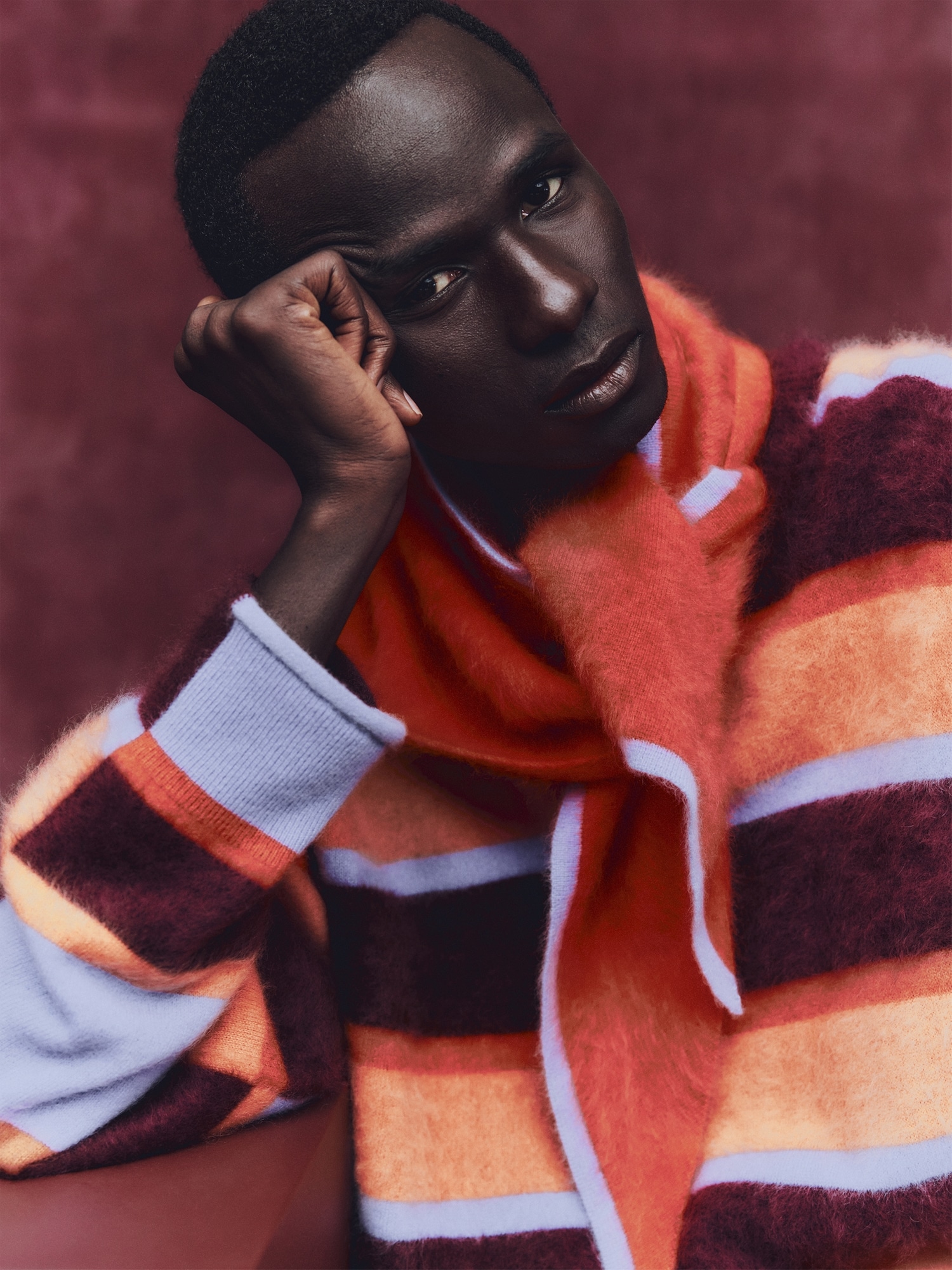 Banana Republic x Zankov | Beau ブラッシュド カシミヤ トライアングル スカーフ-2