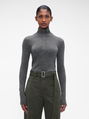 Gap &times; Victoria Beckham メリノ タートルネックセーター