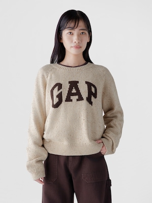 リラックスフィット GAPロゴ クルーネックセーター