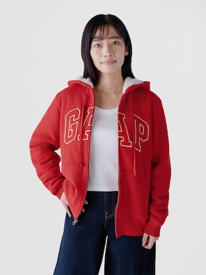 リラックスフィット GAPロゴ 裏ボア ジップアップパーカー